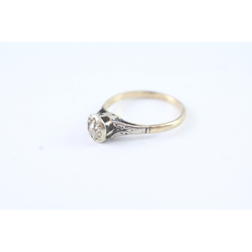 97 - 9ct gold and platinum diamond solitaire ring (2.3g) Size N