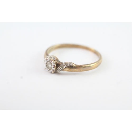 98 - 9ct gold diamond cluster ring (2.3g) Size U 1/2