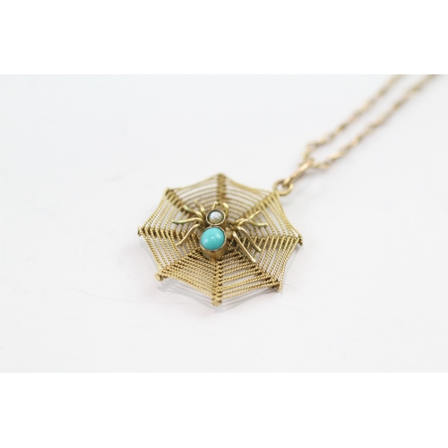 102 - 9ct gold turquoise and split pearl spider on cobweb pendant on chain (2.3g)