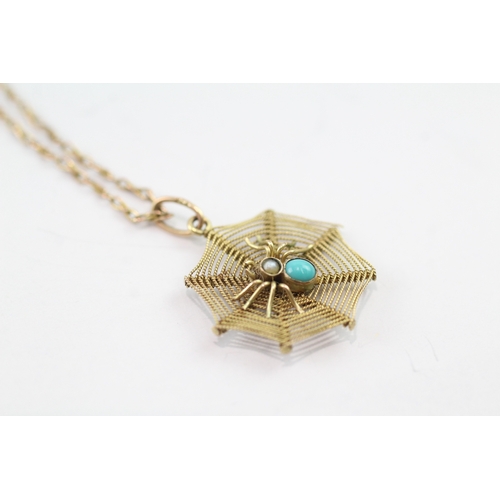 102 - 9ct gold turquoise and split pearl spider on cobweb pendant on chain (2.3g)