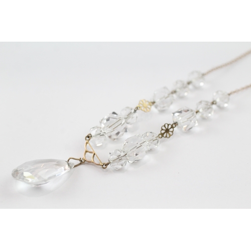 105 - 9ct gold glass drop necklace (11.1g)