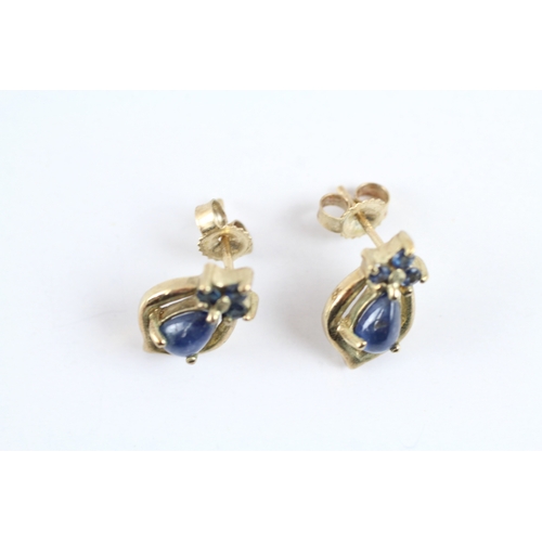 111 - 9ct gold sapphire pear stud earrings (2.1g)