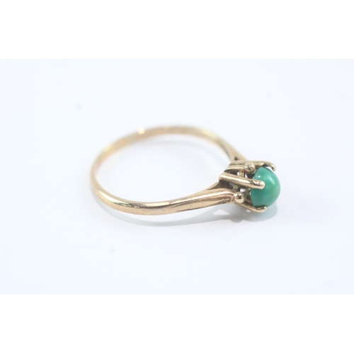 114 - 9ct gold turquoise claw set solitaire ring (1.8g) Size Q