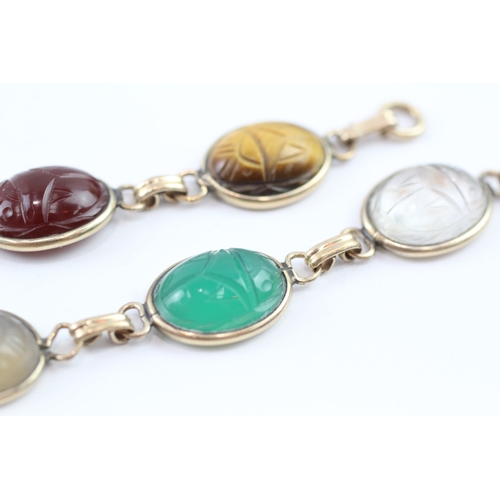 14 - 9ct gold tiger-eye, quartz, carnelian and chrysoprase scarab beetle bracelet (13.7g)