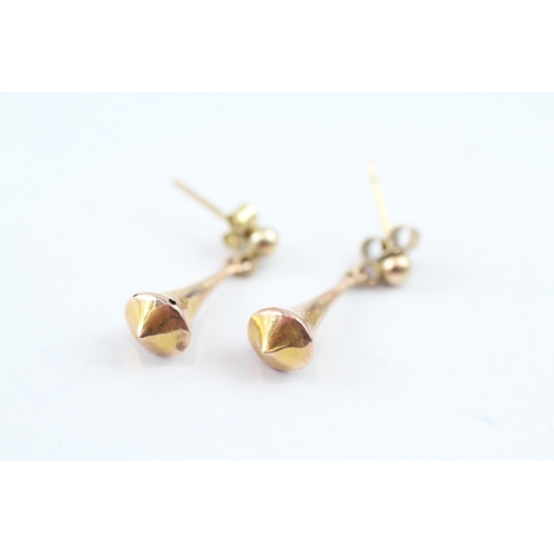 153 - 9ct gold drop earrings (0.8g)