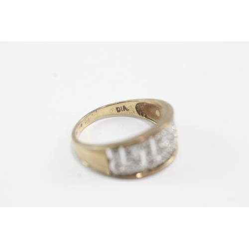 155 - 9ct gold diamond dress ring (3.2g) Size O