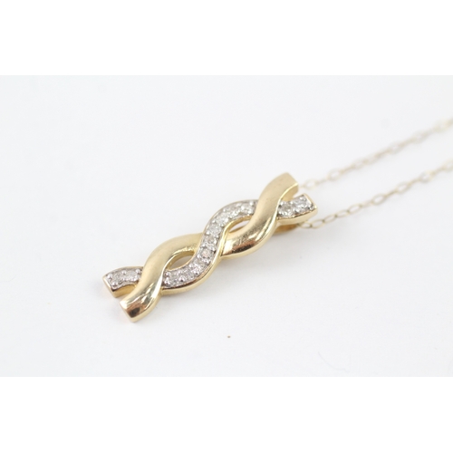 16 - 9ct gold diamond twist pendant necklace (2g)