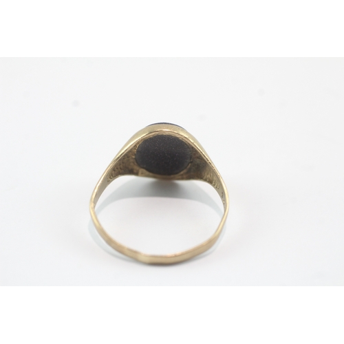 165 - 9ct gold vintage purple goldstone signet ring (2.3g) Size S