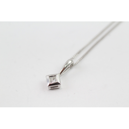 169 - 9ct white gold diamond drop pendant necklace (1.9g)