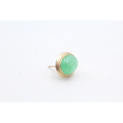 177 - 9ct gold cabochon cut jade stud earrings (1.9g)