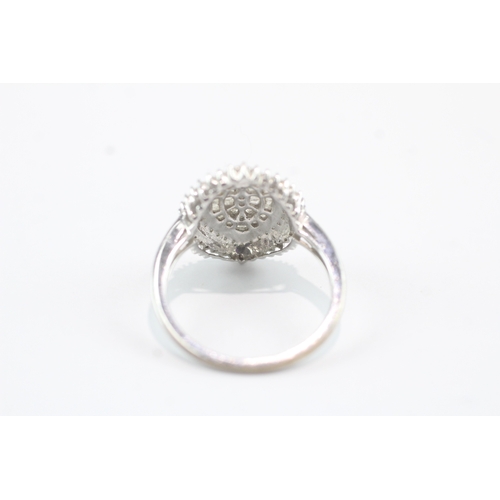 18 - 9ct white gold cocktail ring (3.5g) Size S