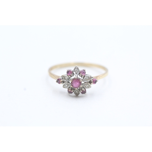 181 - 9ct gold diamond and ruby floral cluster ring (1.4g) Size P