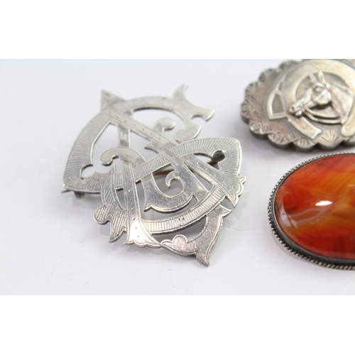 209 - Collection of Silver Antique Brooches inc. Agate, Monogram, Horse x 4 35g