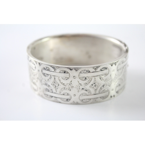 220 - Victorian Sterling Silver Hand Etched Bangle 42g