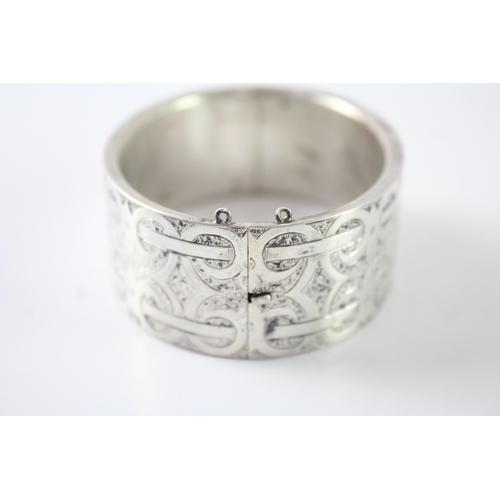 220 - Victorian Sterling Silver Hand Etched Bangle 42g