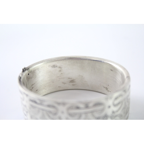 220 - Victorian Sterling Silver Hand Etched Bangle 42g