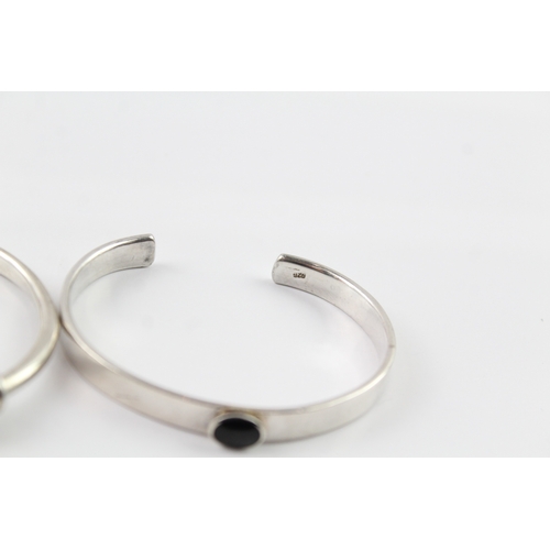 267 - Collection of Sterling Silver Bangles inc. Onyx, Cuff, Modernist x 3 71g