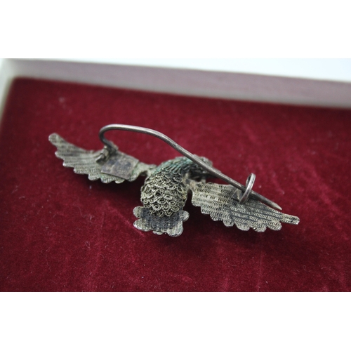 295 - Collection of Sterling Silver Kingfisher Feather Brooches x 2 5g