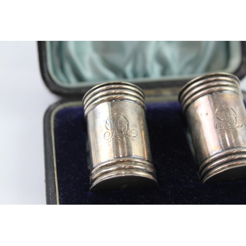 338 - Pair of Antique Victorian 1895 London Sterling Silver Salt / Pepper Shakers 30g