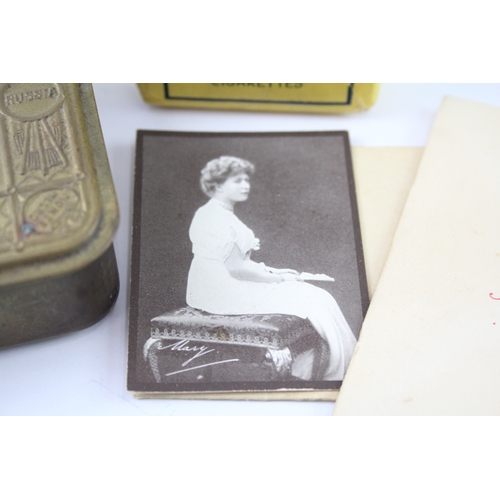 352 - WW1 Princess Mary Tin w/ 20 Cigarettes, Christmas Card & Princess Mary Photo