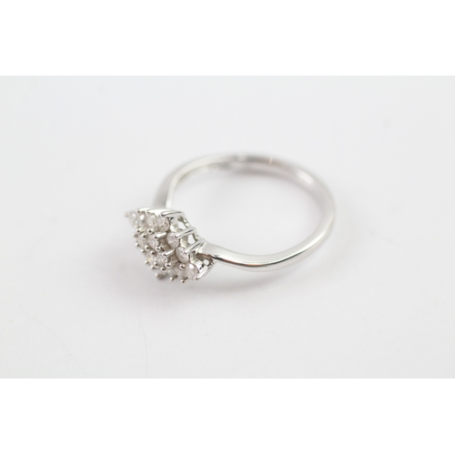 37 - 9ct white gold cocktail ring (2.6g) Size O