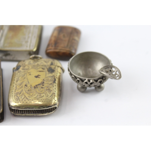 379 - Tobacciana Collectables Snuff Box, Souvenir, Table Lighter Etc