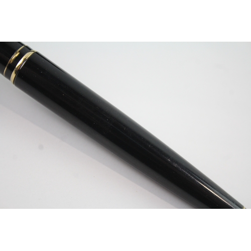 419 - Vintage Montblanc Classic Black Cased Fountain Pen w/ 14ct Gold Nib WRITING