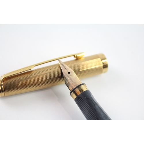 430 - Vintage Parker 75 Gold Plated Fountain Pen w/ 14ct Gold Nib WRITING