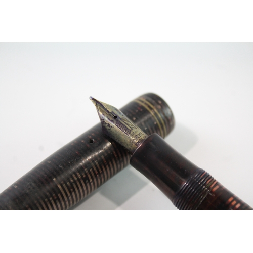 444 - Vintage Parker Vaccumatic Brown Fountain Pen w/ 14ct Gold Nib WRITING