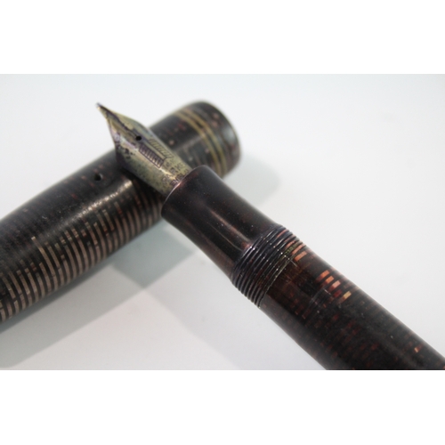 444 - Vintage Parker Vaccumatic Brown Fountain Pen w/ 14ct Gold Nib WRITING