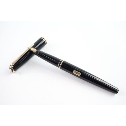 446 - Vintage Montblanc Classic Black & Gold Plate Band Fountain Pen 14ct Nib WRITING