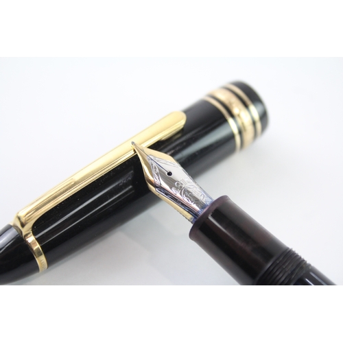 447 - Montblanc Meisterstuck Black Fountain Pen w/ 14ct White Gold Nib WRITING