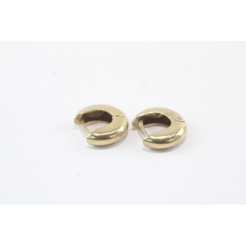 51 - 9ct gold huggie hoop earrings (2g) Size S