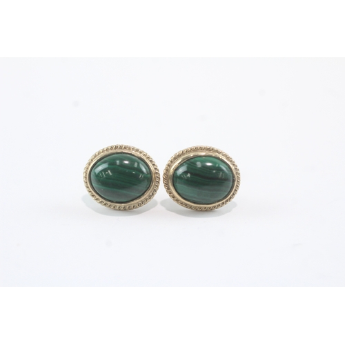 55 - 9ct gold malachite stud earrings (3.4g)