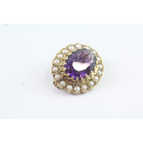 78 - 9ct gold amethyst and split pearl set brooch (4.8g)