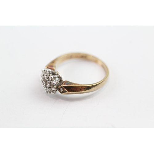 8 - 9ct gold diamond cluster dress ring (2.4g) Size J