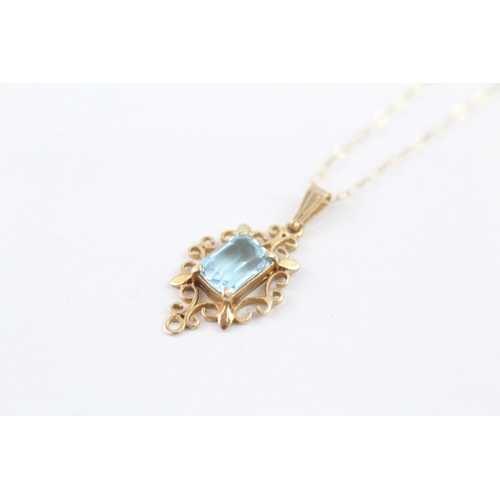 9 - 9ct gold blue topaz set pendant necklace (1.4g)