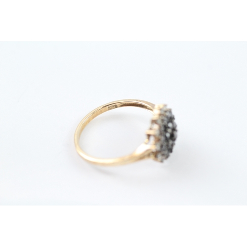 99 - 9ct gold diamond cluster dress ring (2.6g) Size P