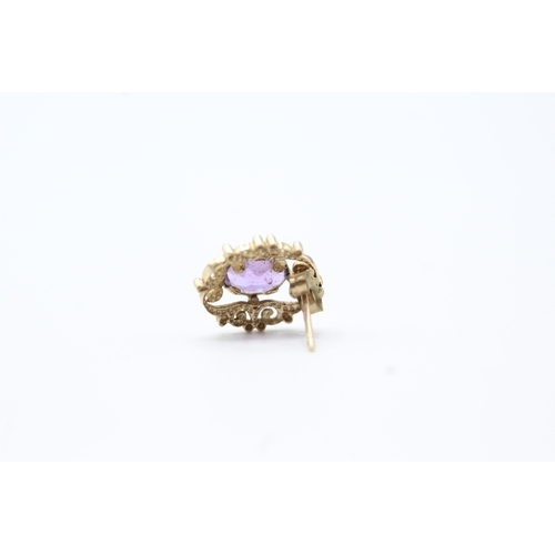 119 - 9ct gold amethyst stud earrings (1.3g)