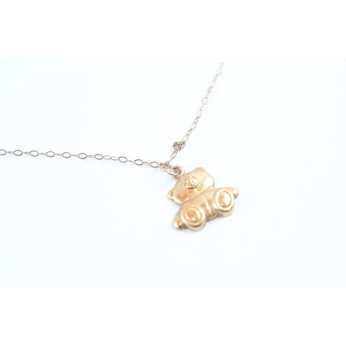 12 - 9ct gold forever friends teddy bear pendant necklace (0.7g)