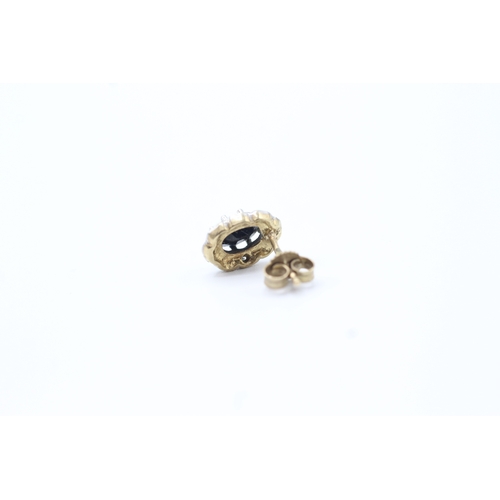 120 - 9ct gold sapphire stud earrings (1.4g)