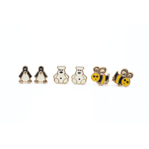 164 - 3 x 9ct gold enamel penguin, teddy and bee earrings (0.9g)