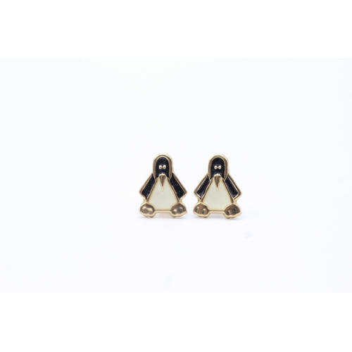 164 - 3 x 9ct gold enamel penguin, teddy and bee earrings (0.9g)