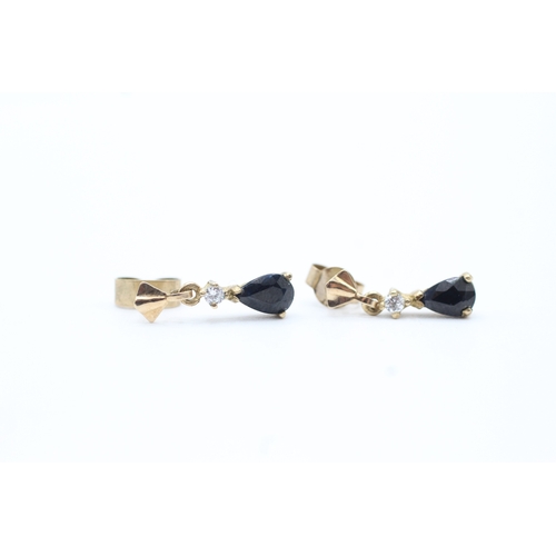 167 - 9ct gold clear gem and sapphire drop earrings (1g)