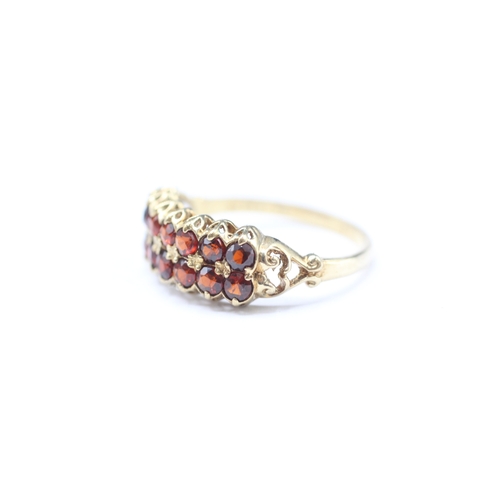 174 - 9ct gold garnet double row ring (2.2g) Size O 1/2