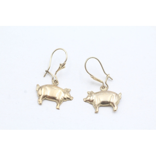 20 - 9ct gold pig hook earrings (1g)