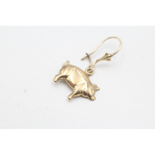 20 - 9ct gold pig hook earrings (1g)