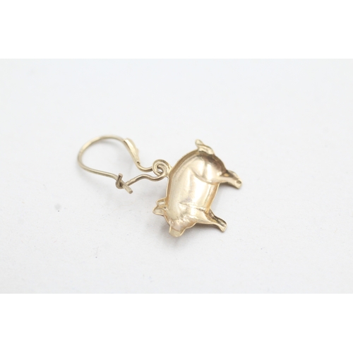 20 - 9ct gold pig hook earrings (1g)