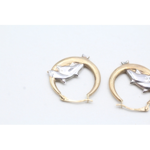 42 - 9ct bi-colour gold dolphin hoop earrings (0.9g)