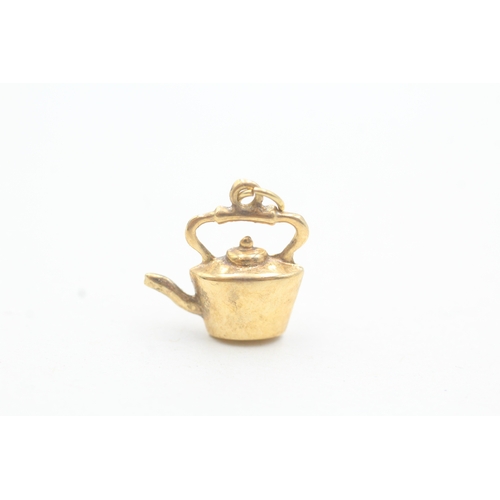 52 - 9ct gold stove kettle charm (0.9g)